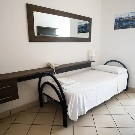 Hotel Kalos Maruggio