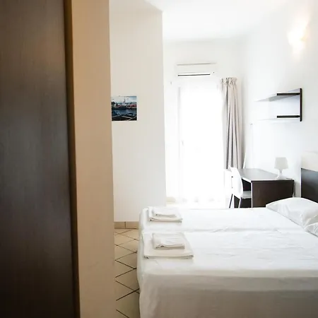 Kalos Hotel